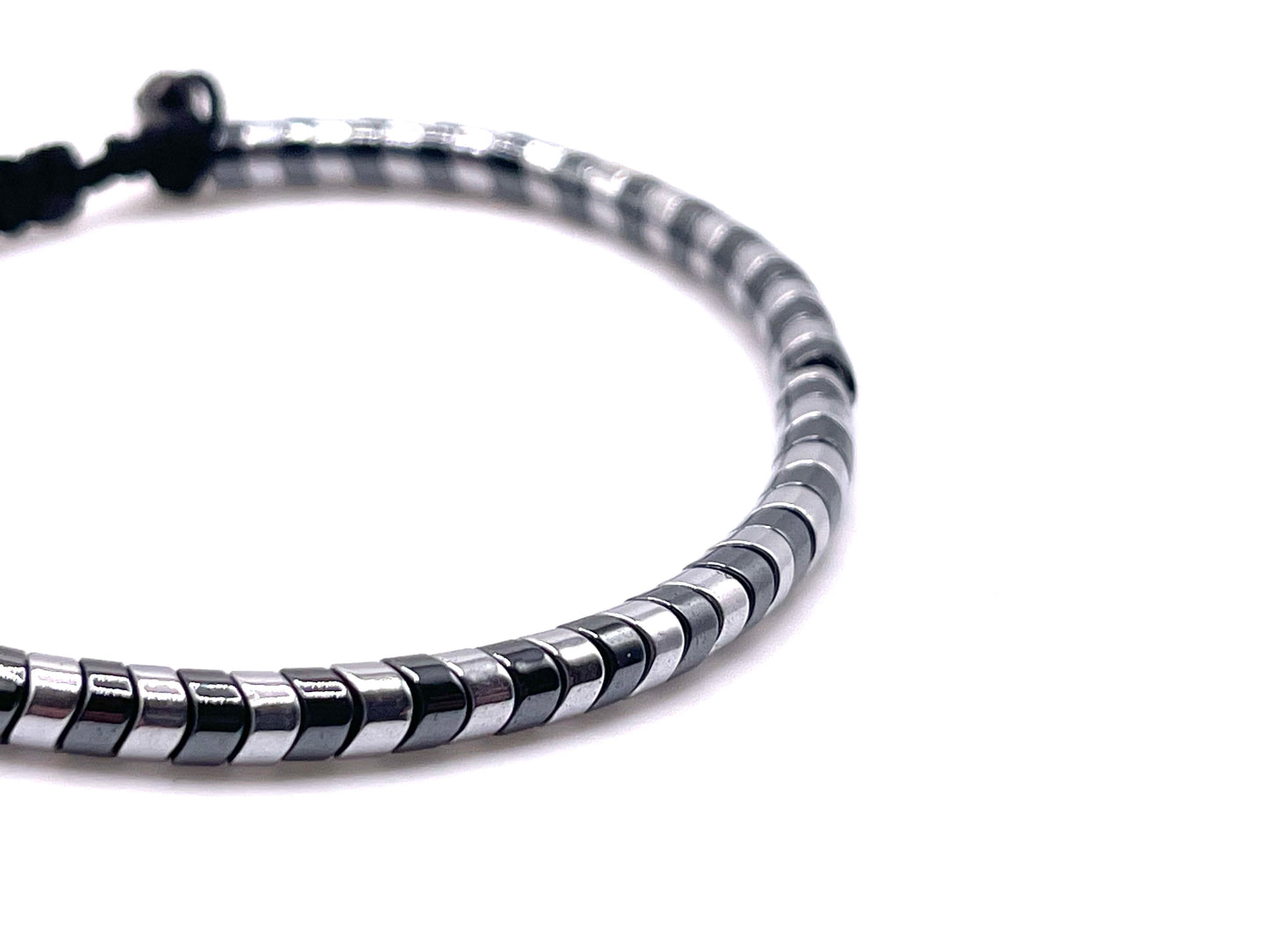 Manifest Silver Black